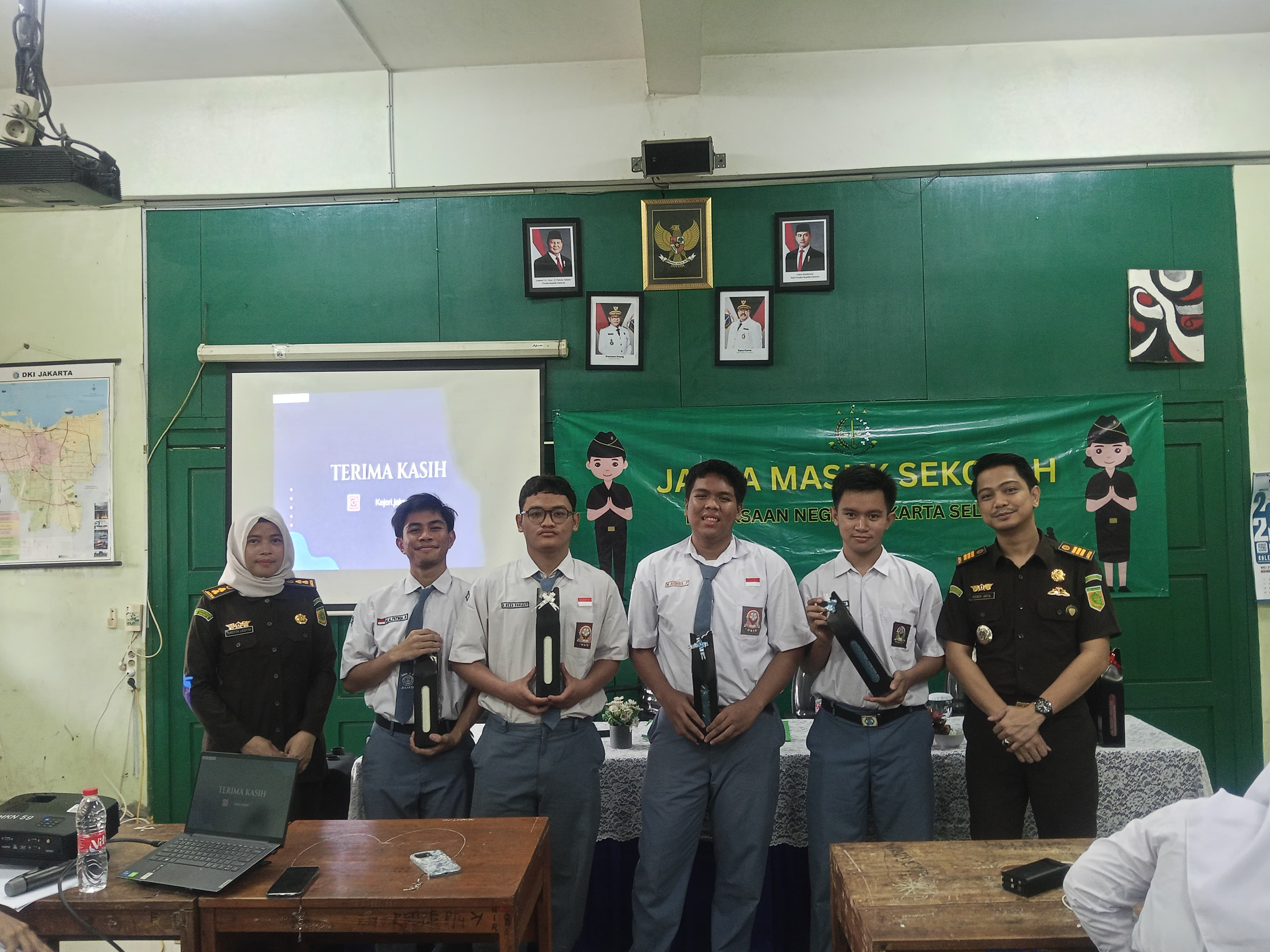 Gedung Sekolah SMKN 1 JAKPUS